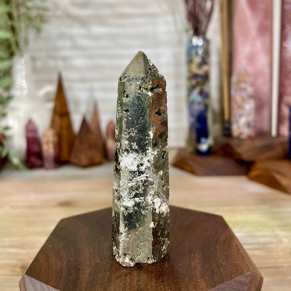 Pyrite Crystal Tower - Picture 7 of 8